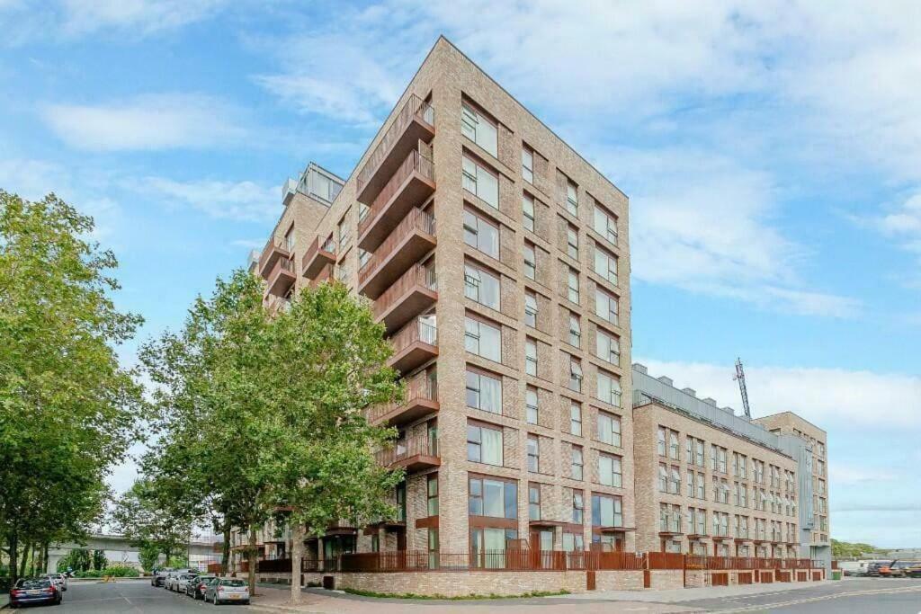 City Escape - Royal Wharf Londres Extérieur photo